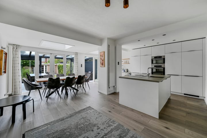 Tussenwoning te huur: Clematislaan 51, Wassenaar
