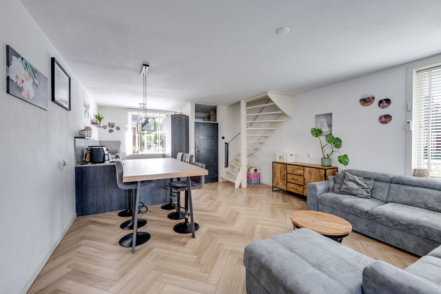 Photo 10 of Doornbos 63