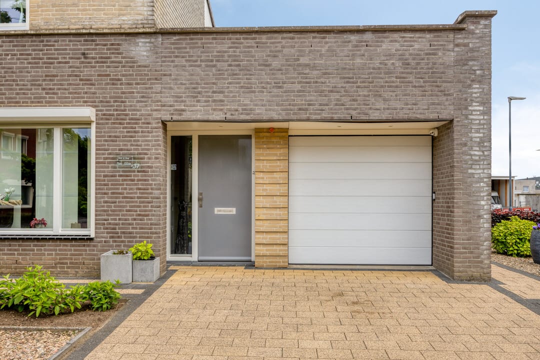 Photo 32 of Jo Calsstraat 37