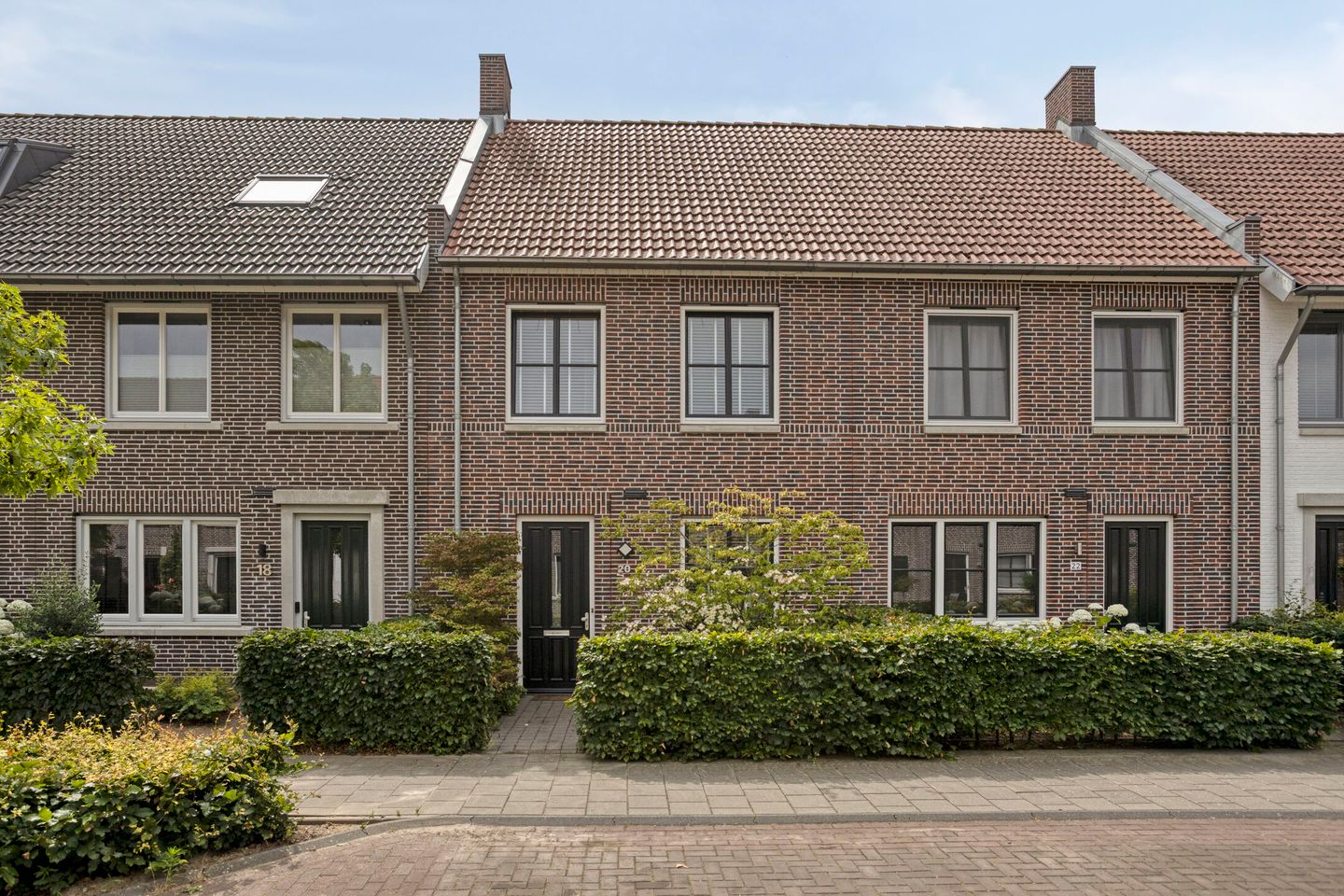 Foto 1 van Zwartbont 20