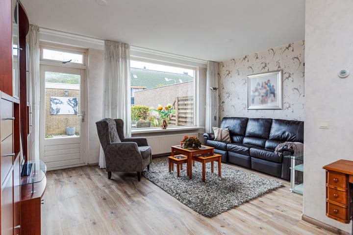 Hoekwoning te koop: Margrietlaan 4, Poeldijk