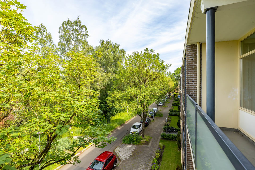 Photo 13 of Betje Wolffstraat 70