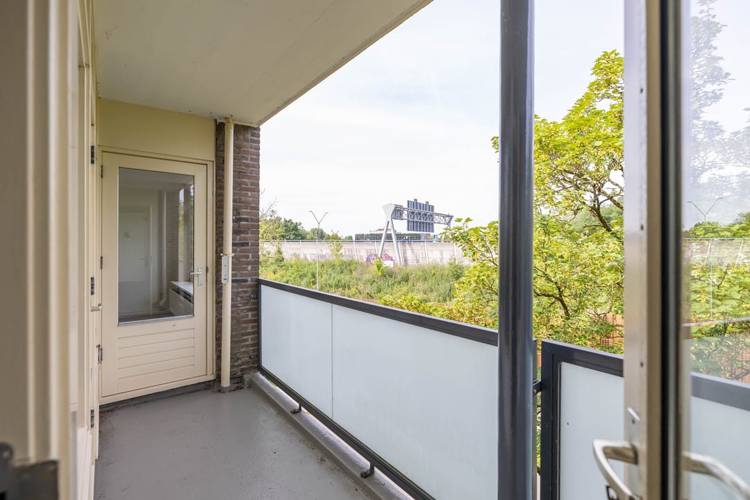 Photo 11 of Betje Wolffstraat 70