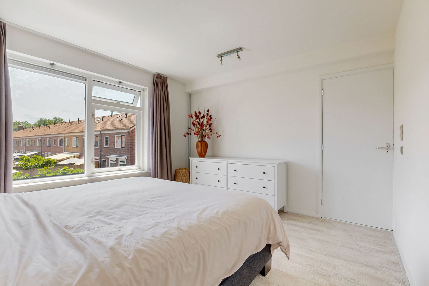 Photo 19 of Da Costastraat 54