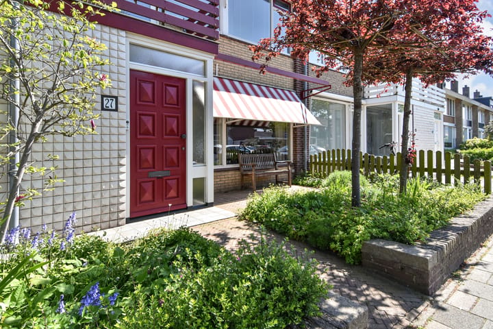 Tussenwoning te koop: Kerklaan 27, Wateringen