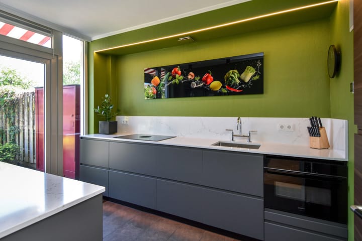 Tussenwoning te koop: Kerklaan 27, Wateringen