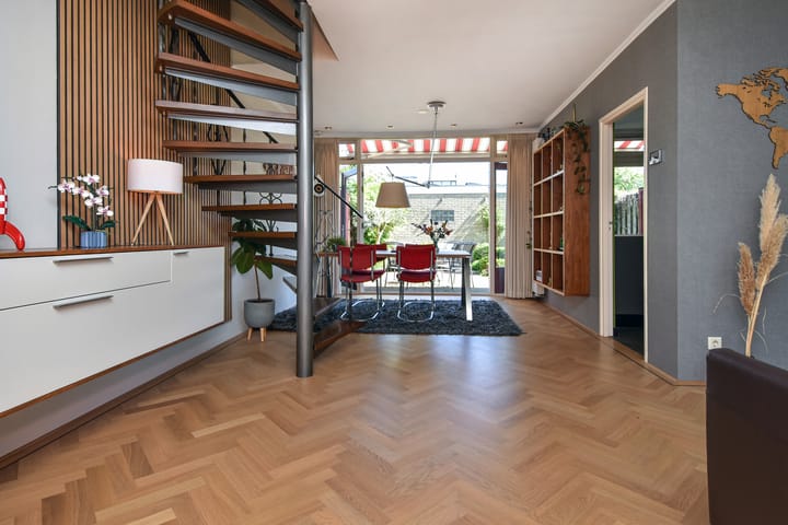 Tussenwoning te koop: Kerklaan 27, Wateringen
