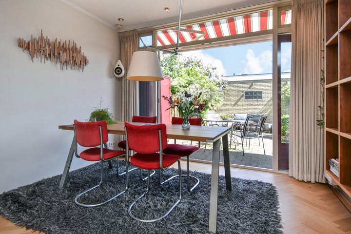 Tussenwoning te koop: Kerklaan 27, Wateringen