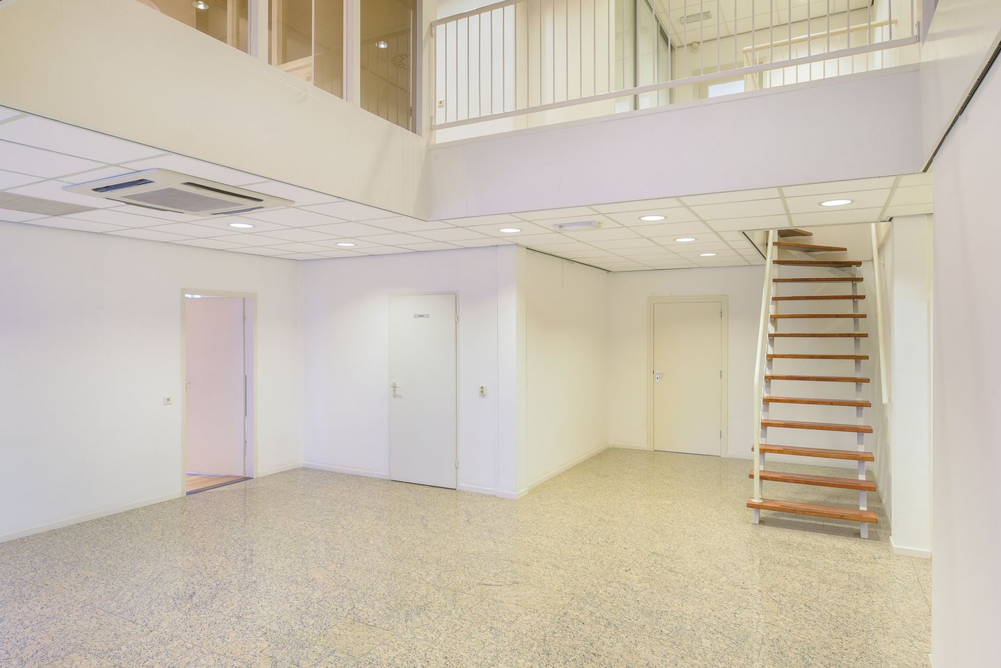 View photo 4 of Computerweg 37