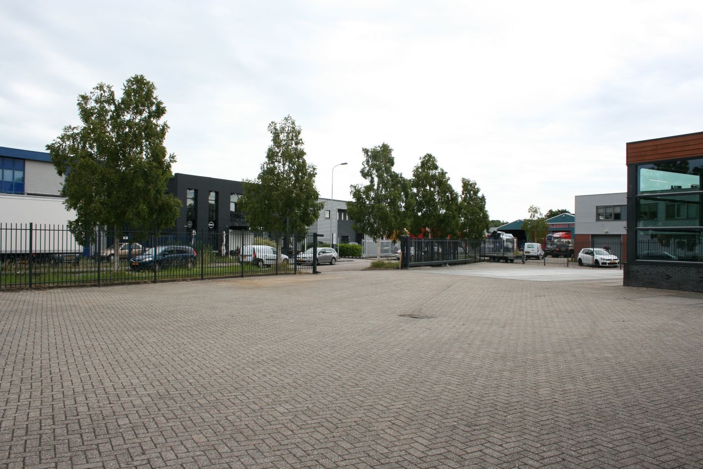 Bekijk foto 4 van Ducaatstraat 33