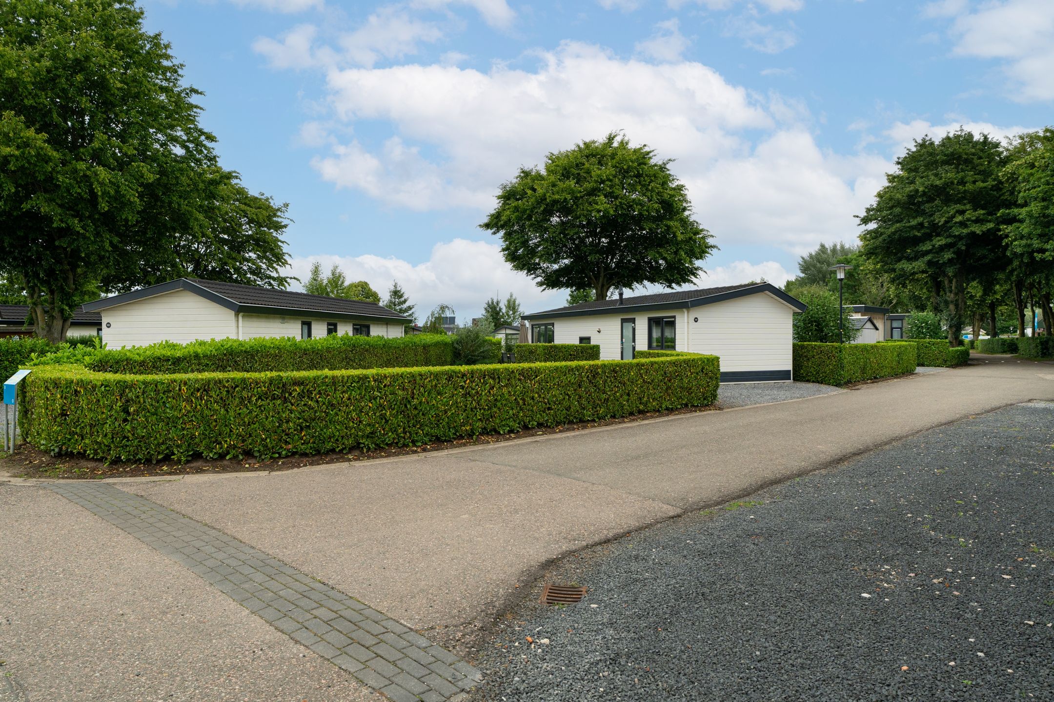 2-bedroom freehold villa in Aalst — photo 3 of 5