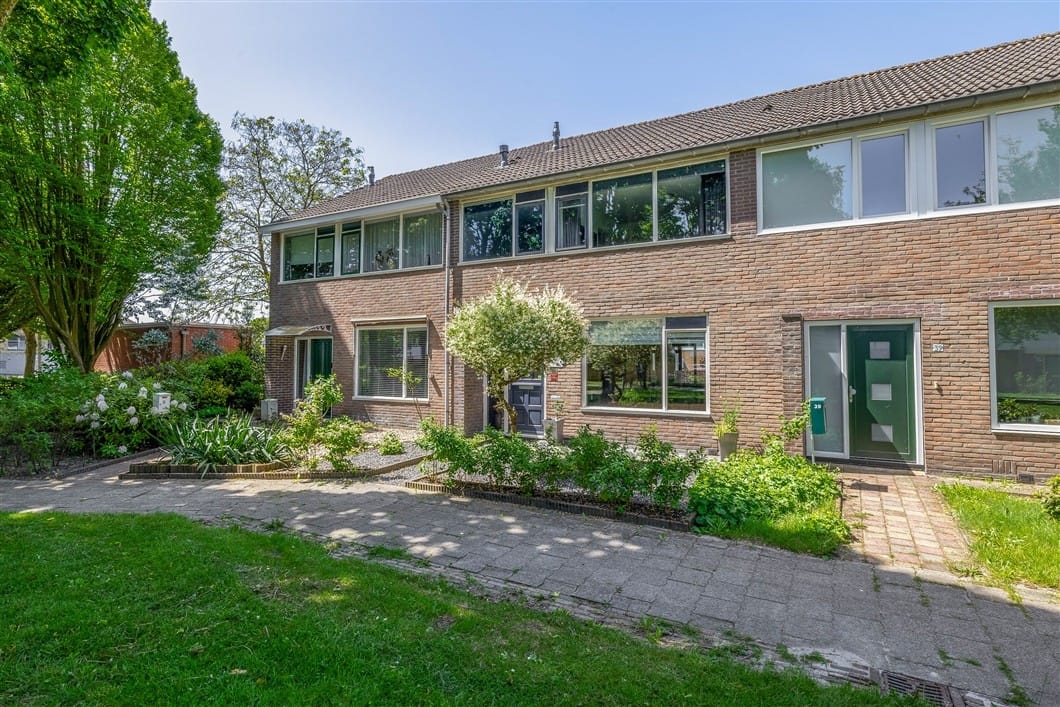 Photo 8 of Schoenerstraat 37