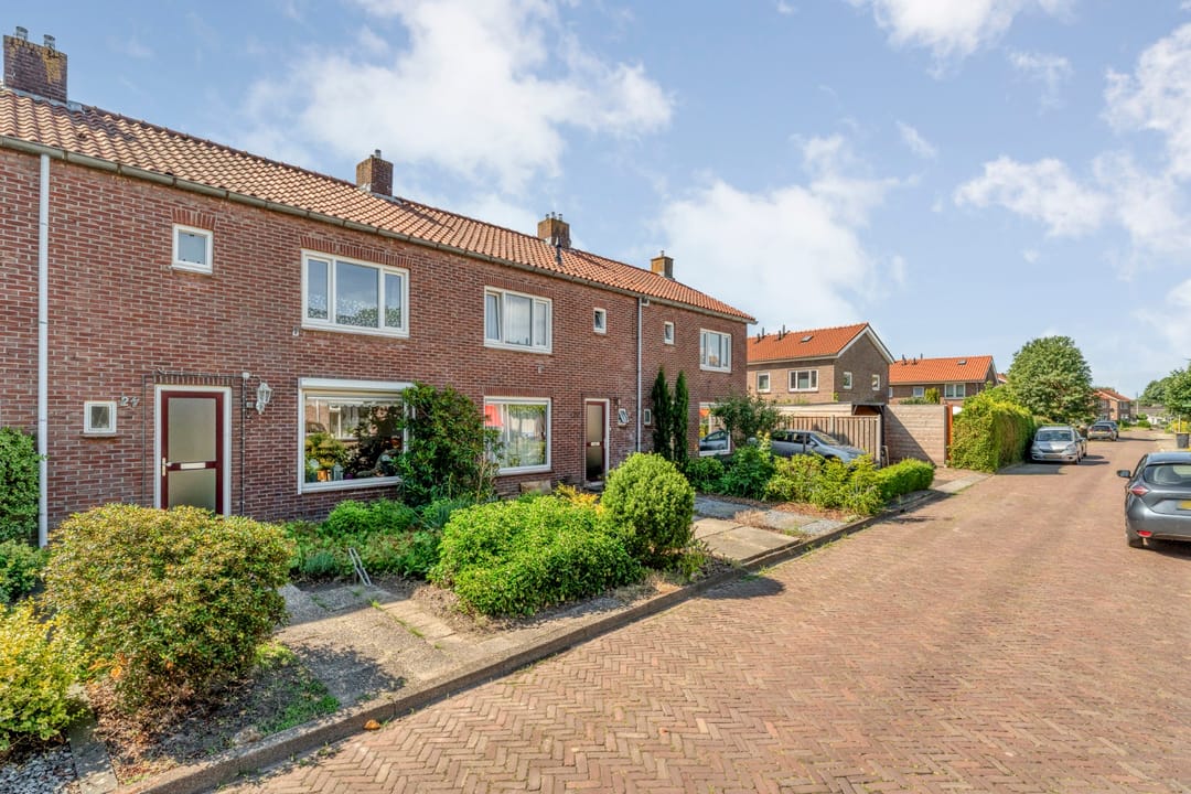 Photo 8 of de Ruyterstraat 24