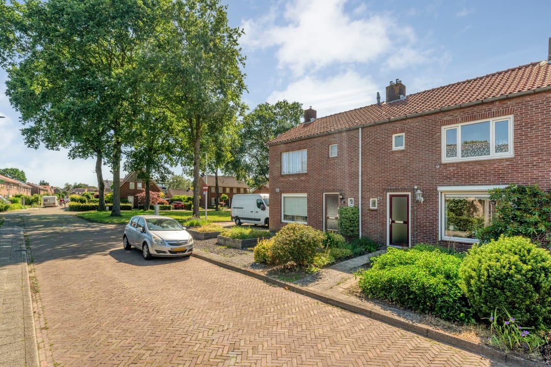 Photo 1 of de Ruyterstraat 24