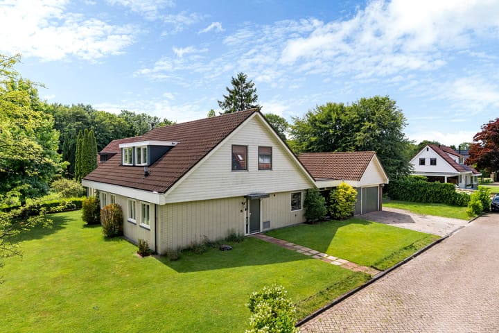 Vrijstaande woning te koop: Hulstbos 15, Drachten
