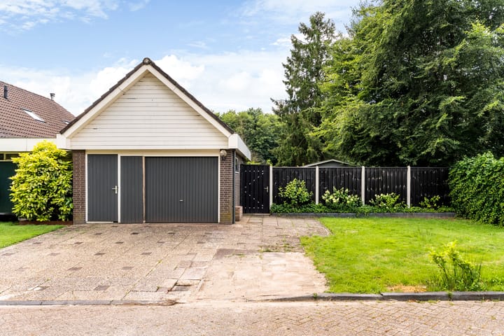 Vrijstaande woning te koop: Hulstbos 15, Drachten