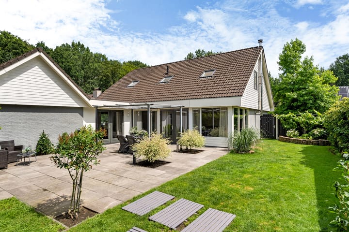 Vrijstaande woning te koop: Hulstbos 15, Drachten
