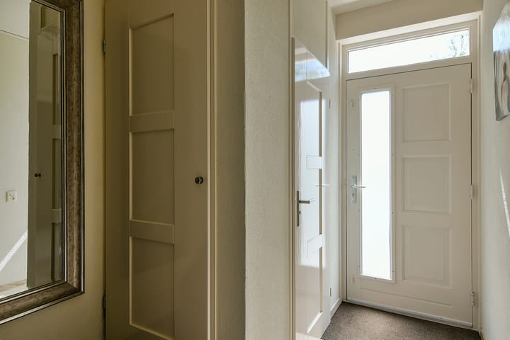 Photo 3 of Wever 34