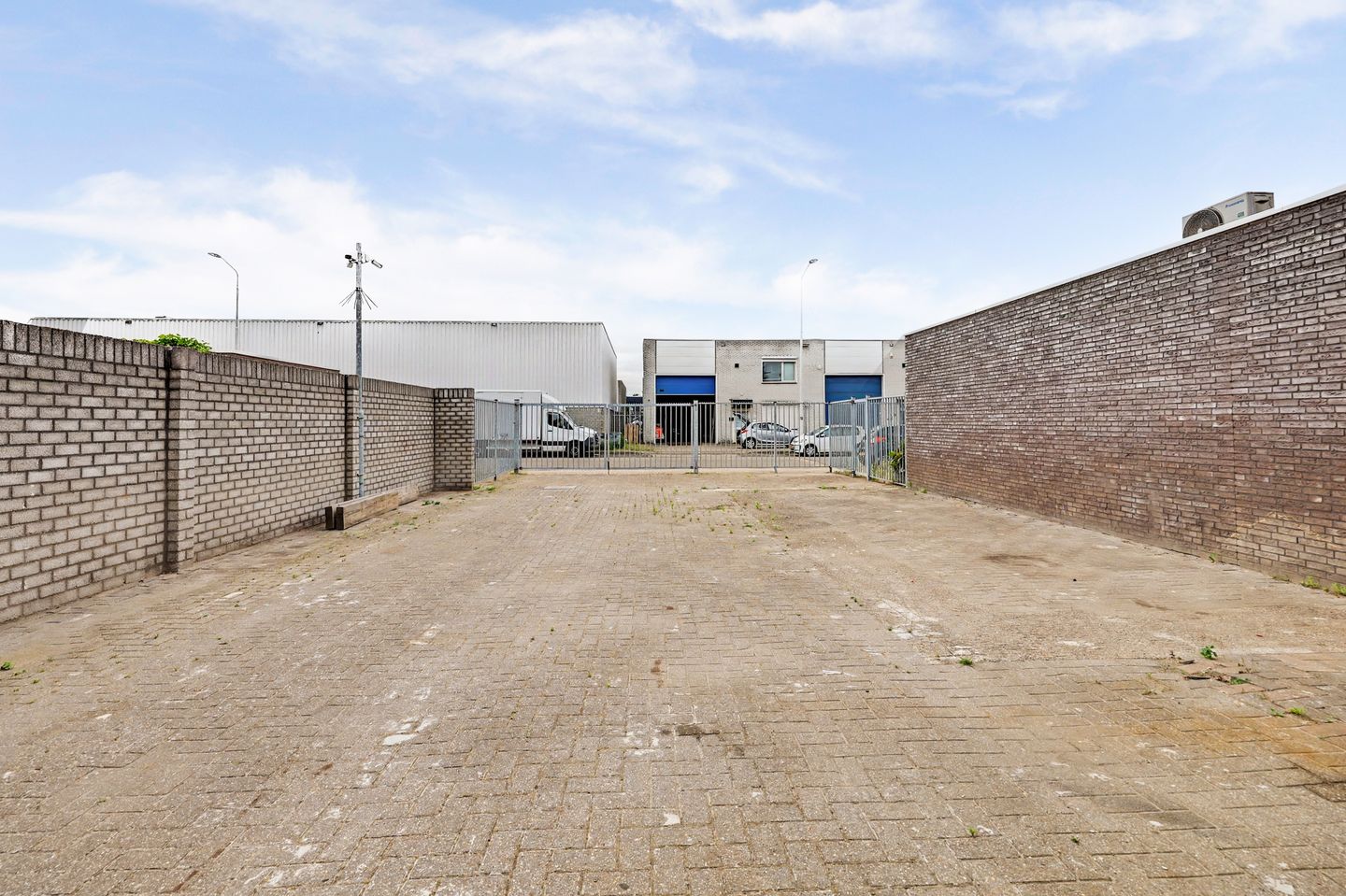 Bekijk foto 4 van Ondernemingenweg 21