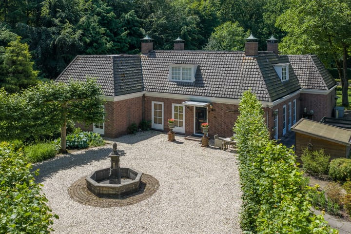 Photo 4 of Elspeterweg 10