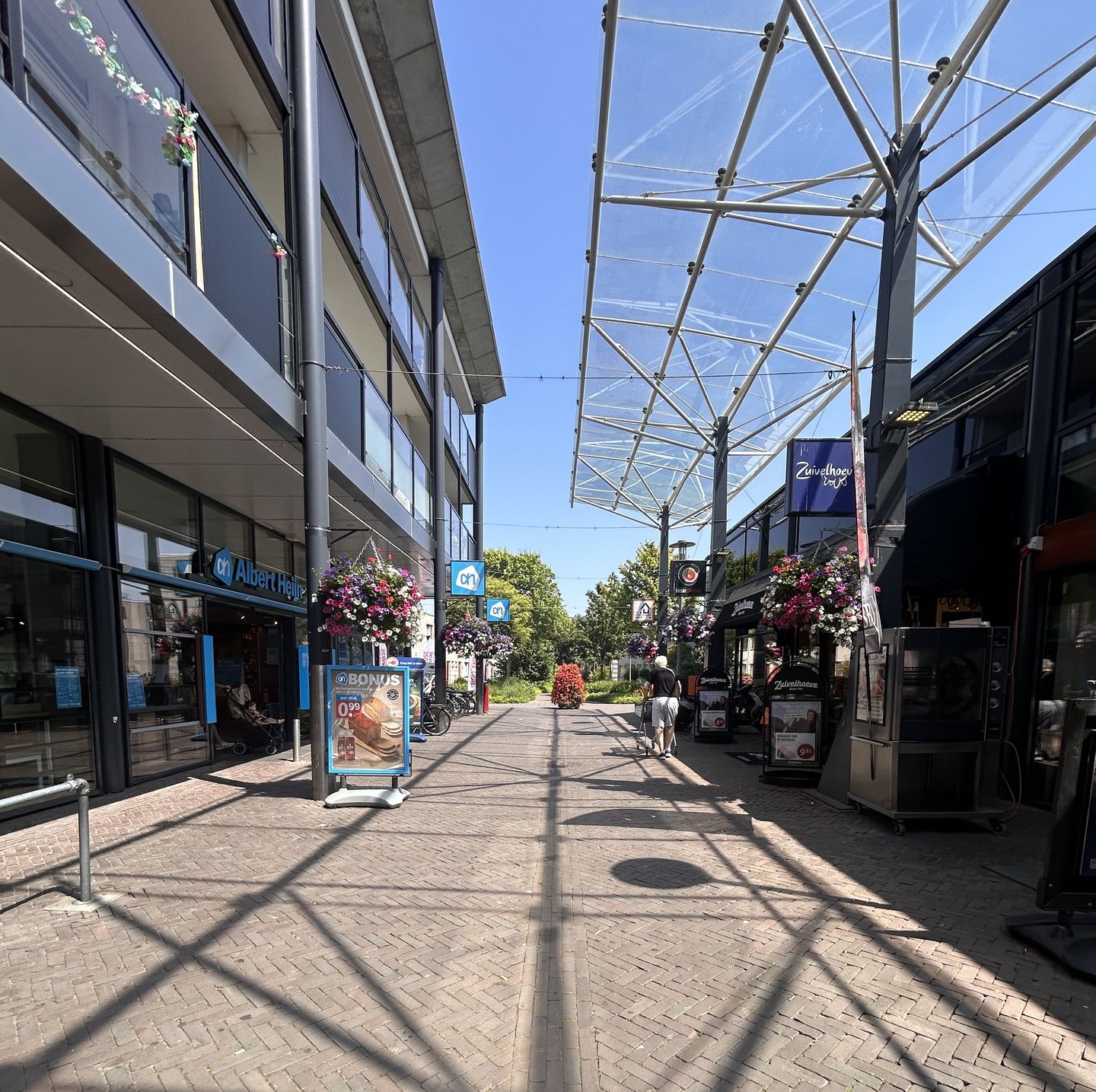View photo 3 of Van Eesterenplein 91