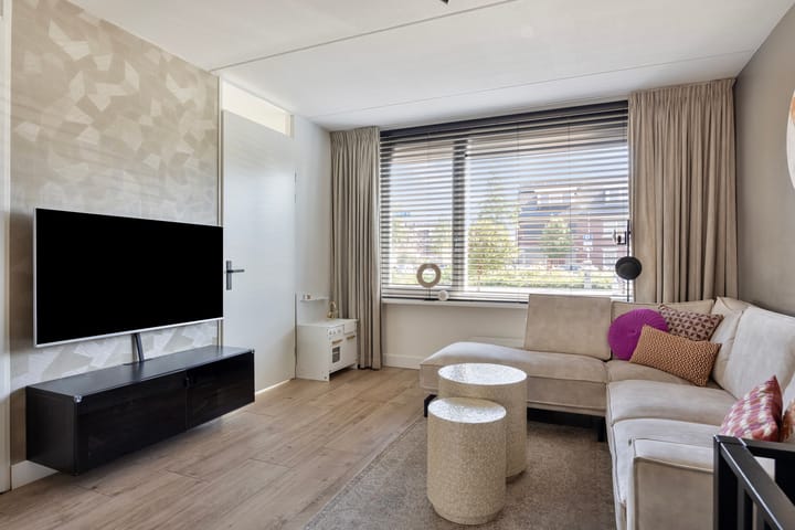 Tussenwoning te koop: De Hooimijt 4, Made