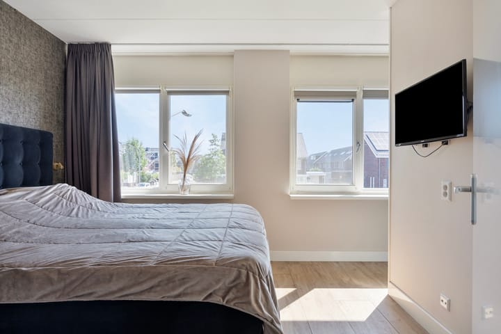 Tussenwoning te koop: De Hooimijt 4, Made