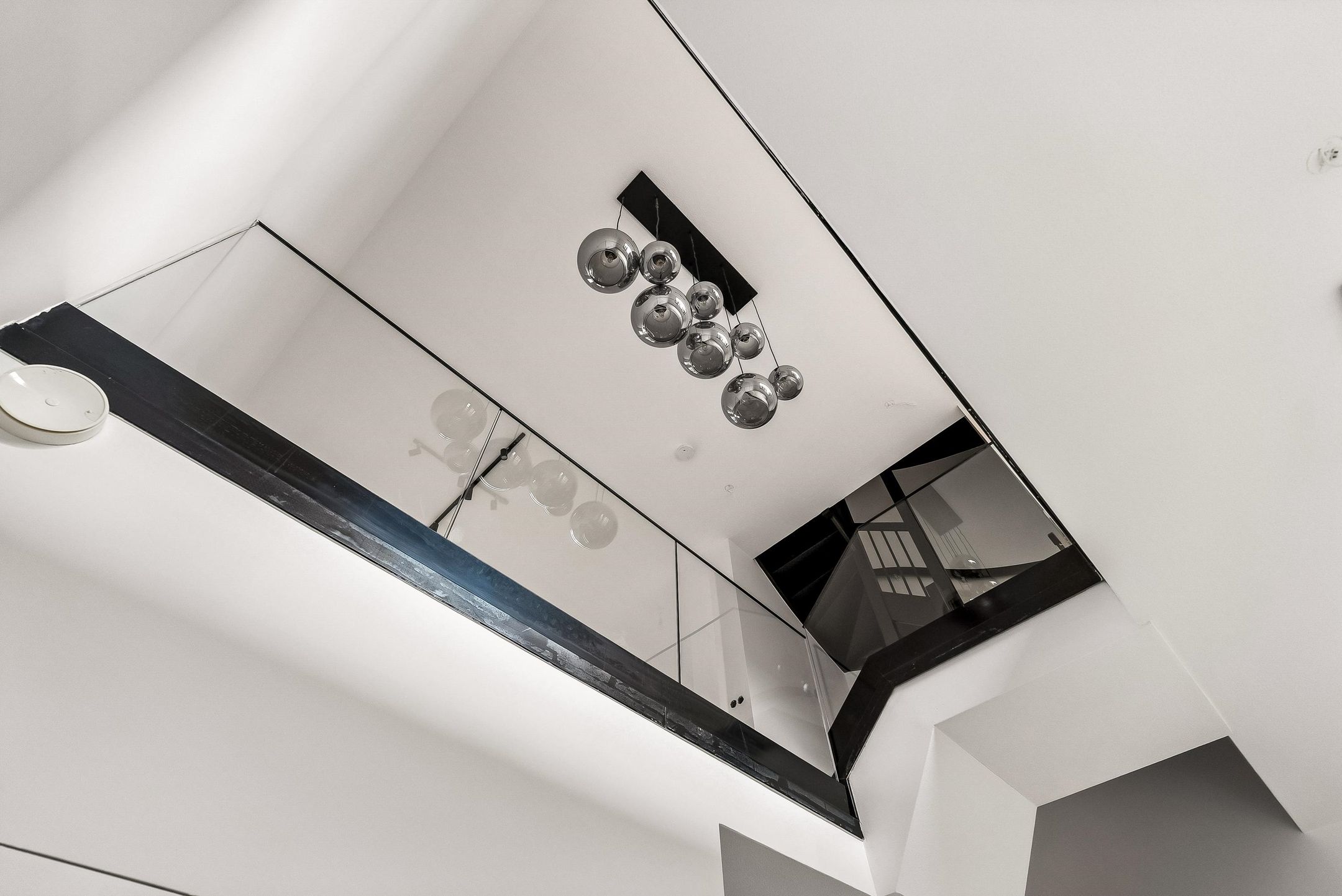 Photo 18 of Nydia Ecurystraat 12