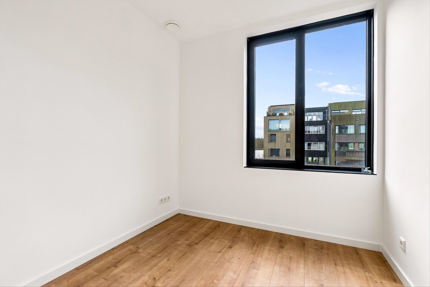 Photo 34 of Nydia Ecurystraat 12