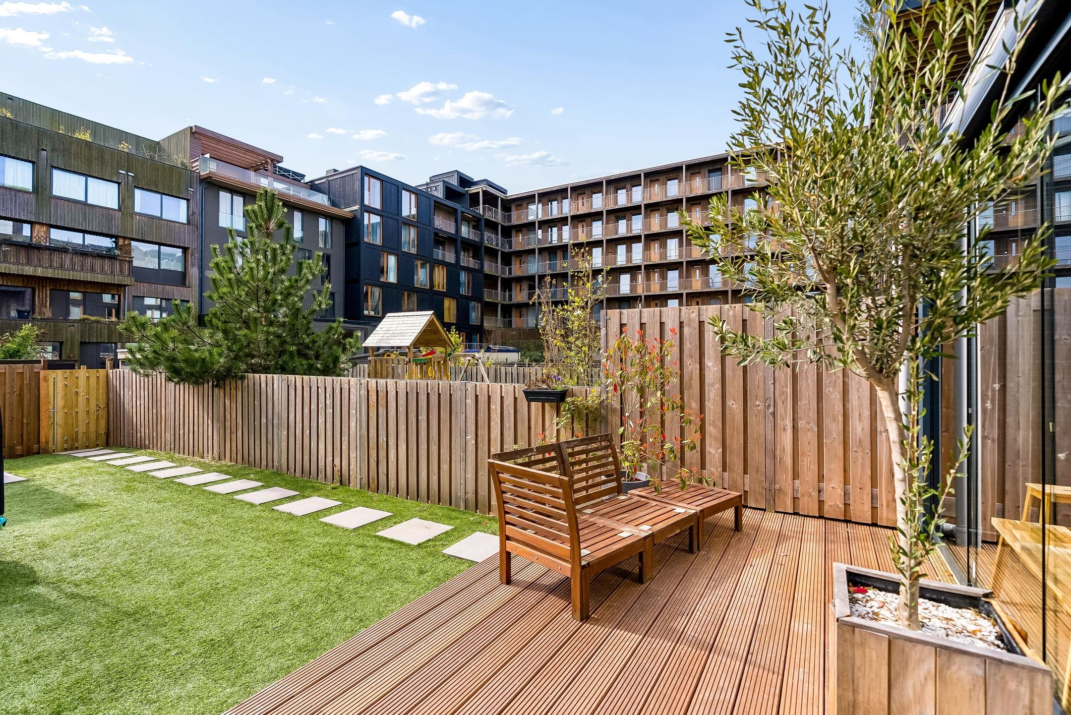 Photo 63 of Nydia Ecurystraat 12