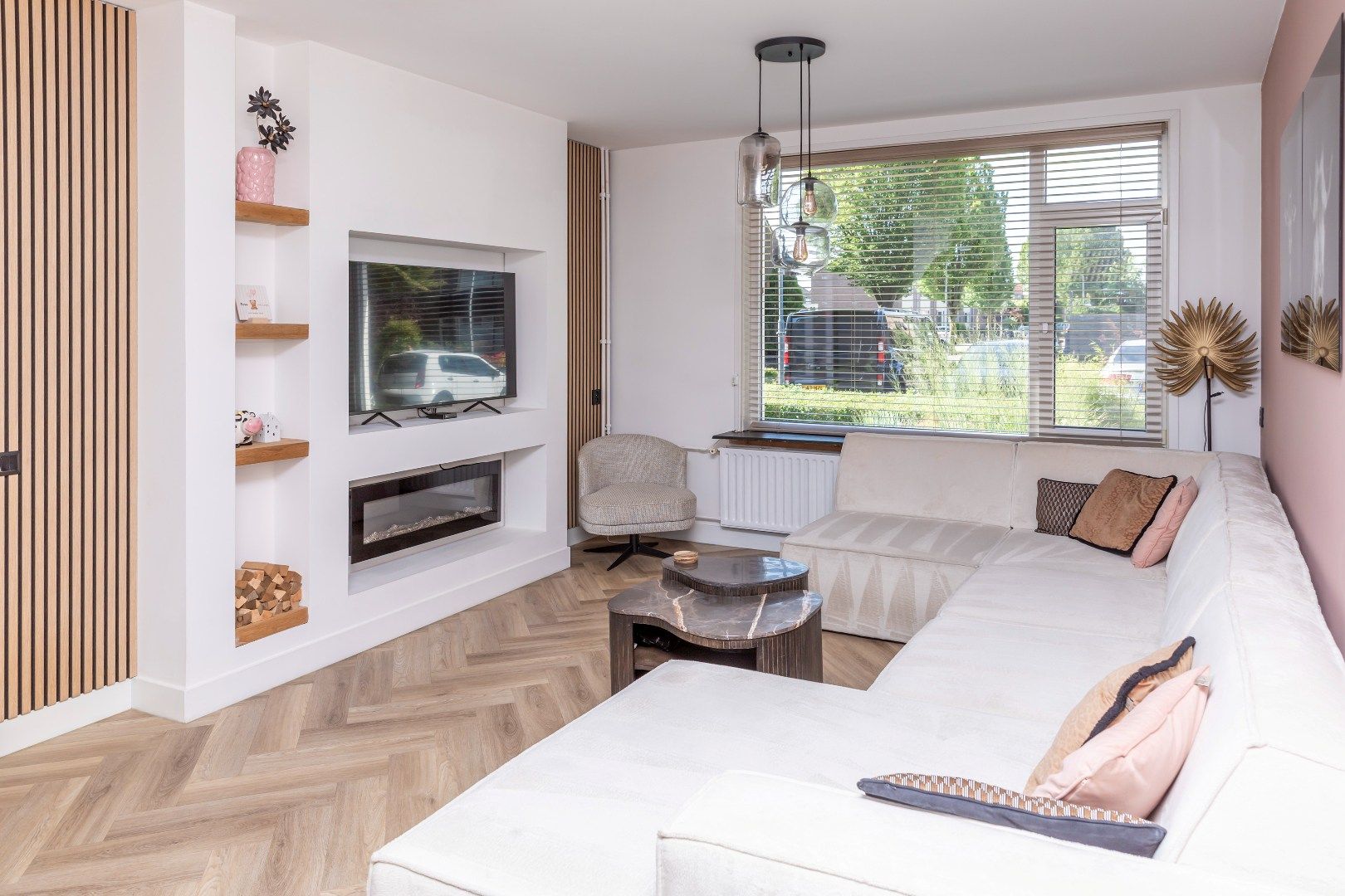 Foto 12 van Anna van Burenstraat 9
