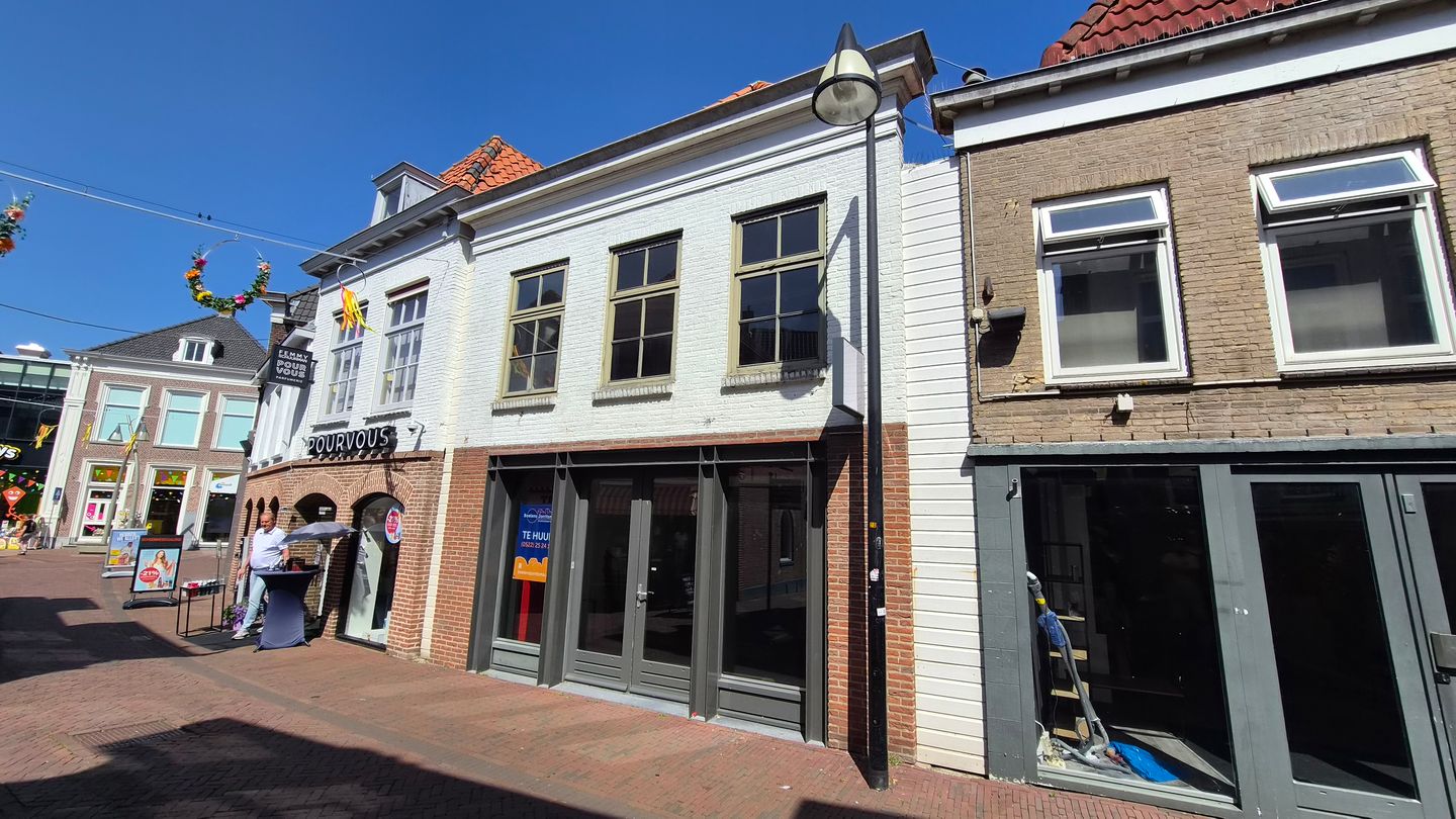 Bekijk foto 3 van Hoofdstraat 7