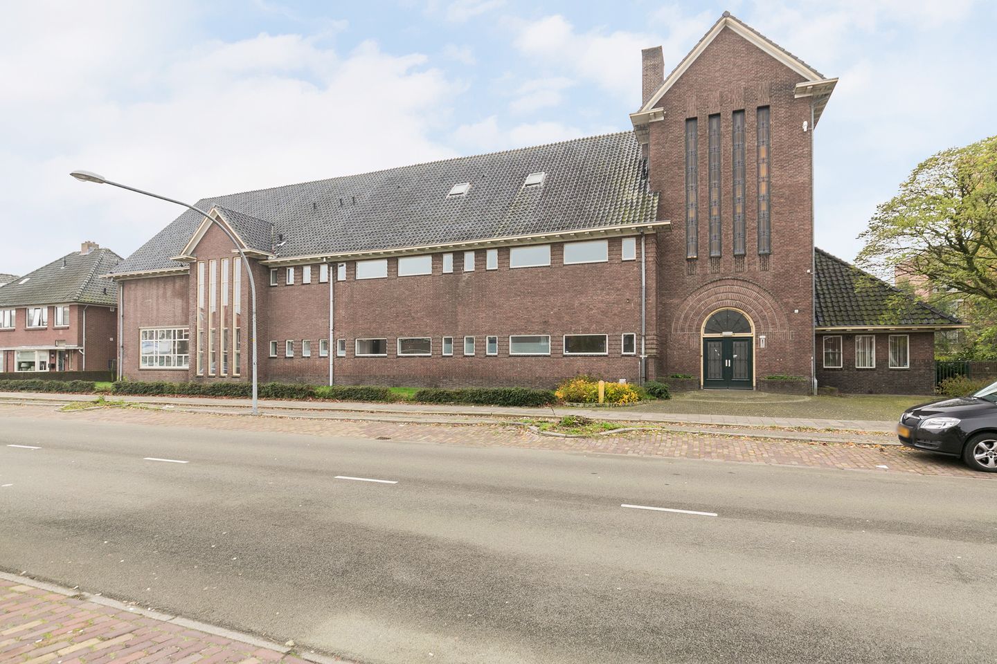 View photo 1 of Schoolstraat 44