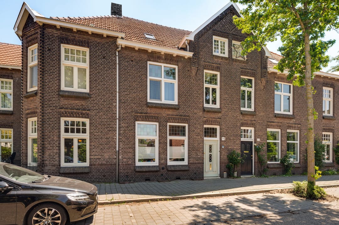 Photo 1 of Thorbeckestraat 30