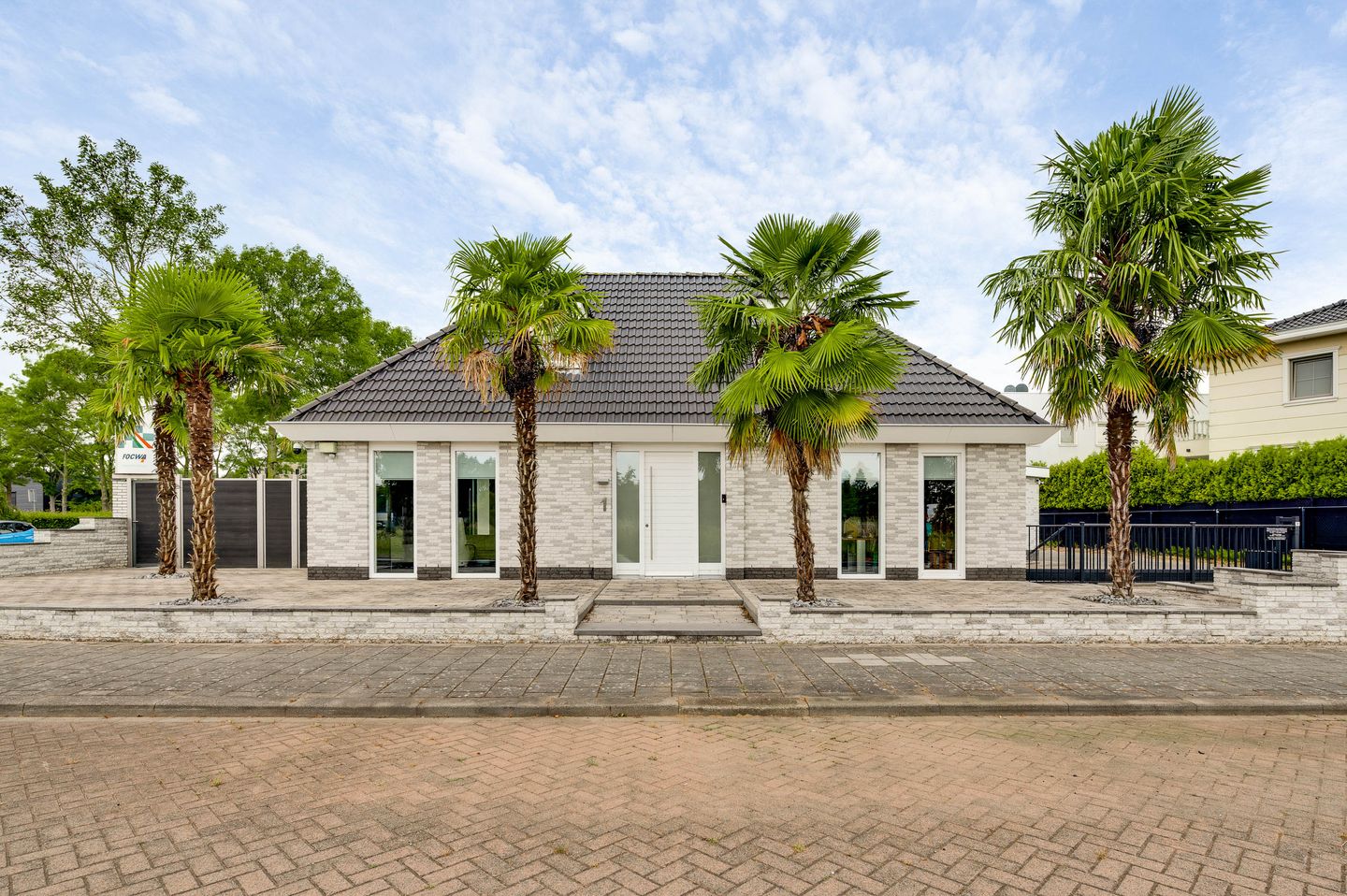 View photo 3 of Oosthoven 1