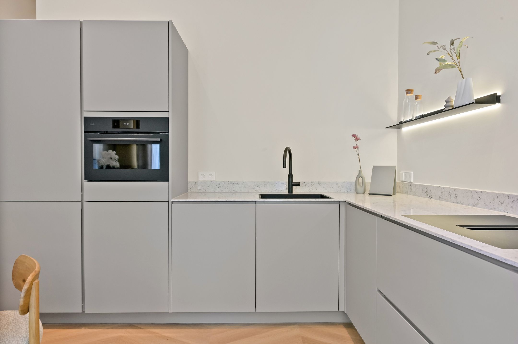 Photo 15 of Jan van Nassaustraat 16-E