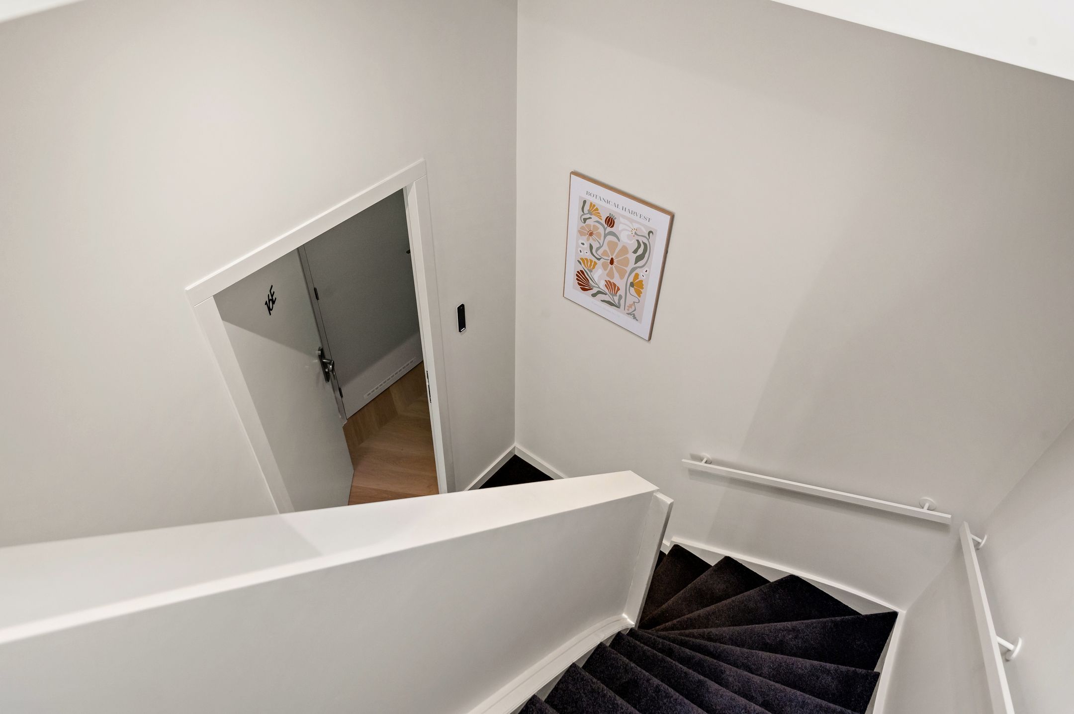 Photo 9 of Jan van Nassaustraat 16-E