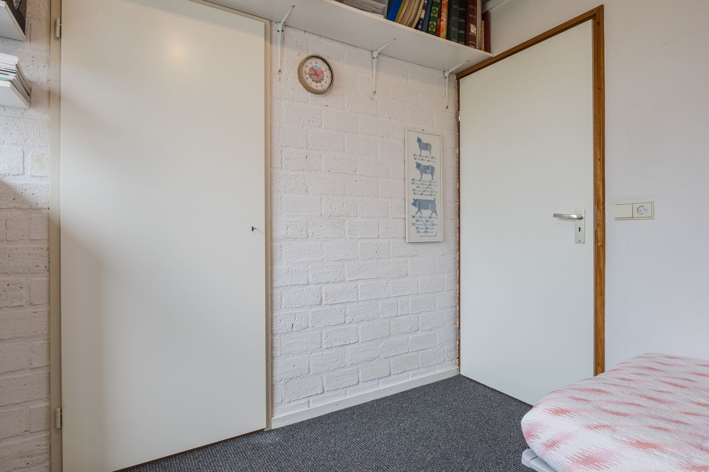 Photo 65 of Esstraat 59