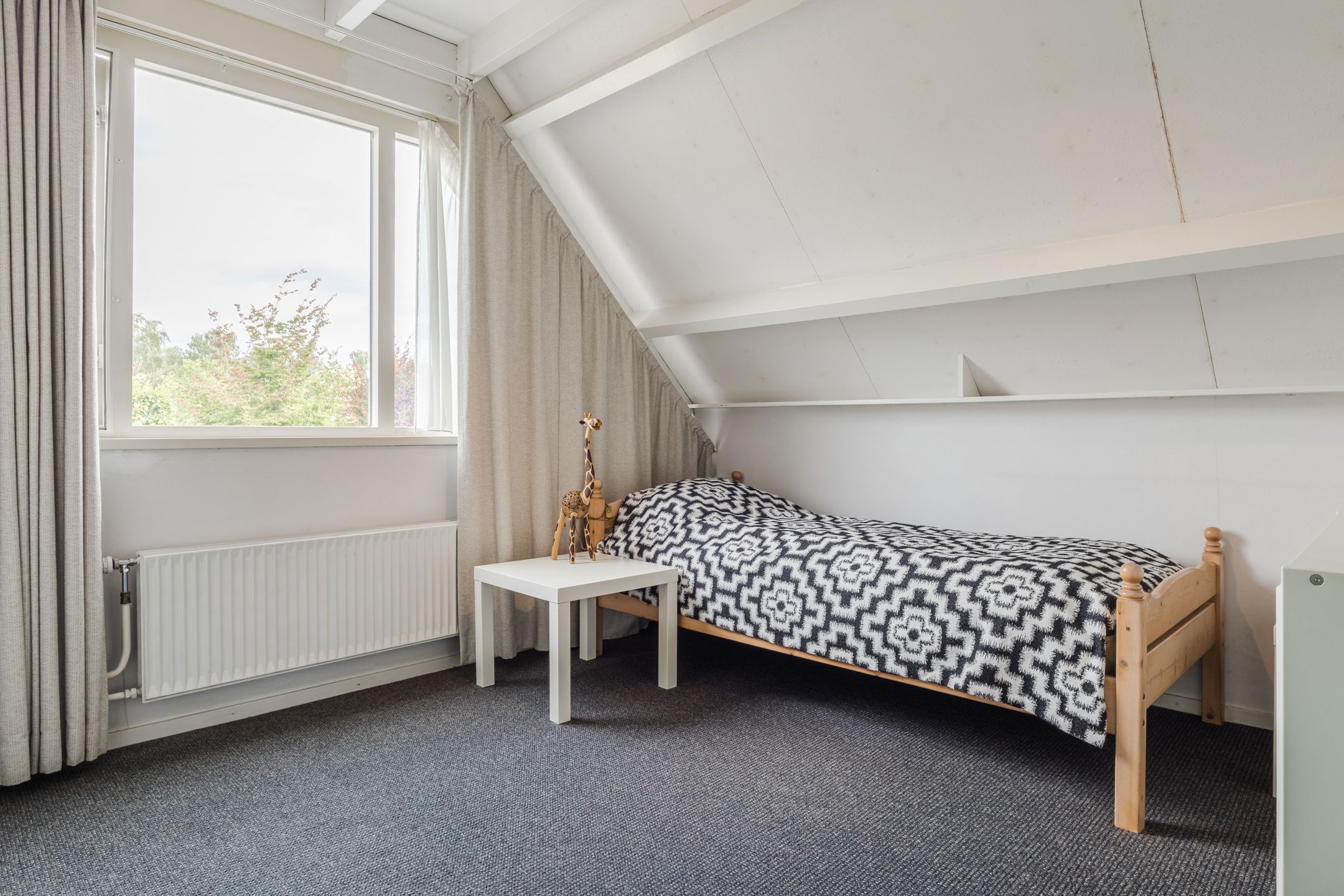 Photo 60 of Esstraat 59