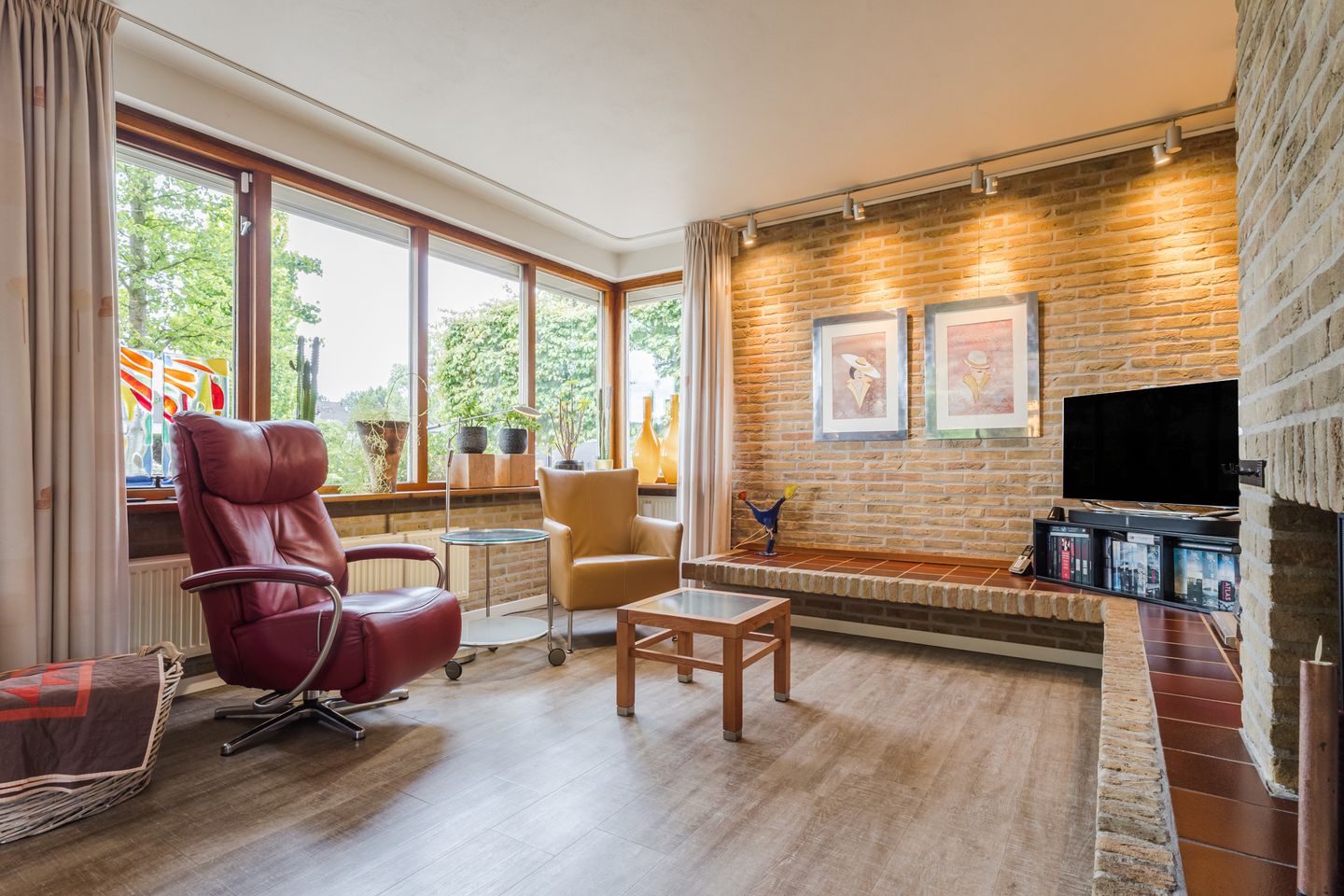 Photo 10 of Esstraat 59