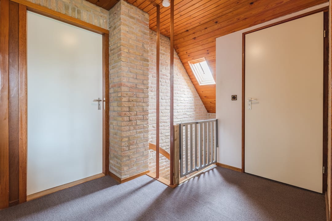 Photo 76 of Esstraat 59