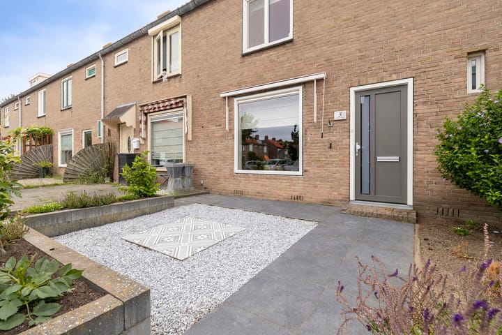Foto 2 van Tjalkstraat 3