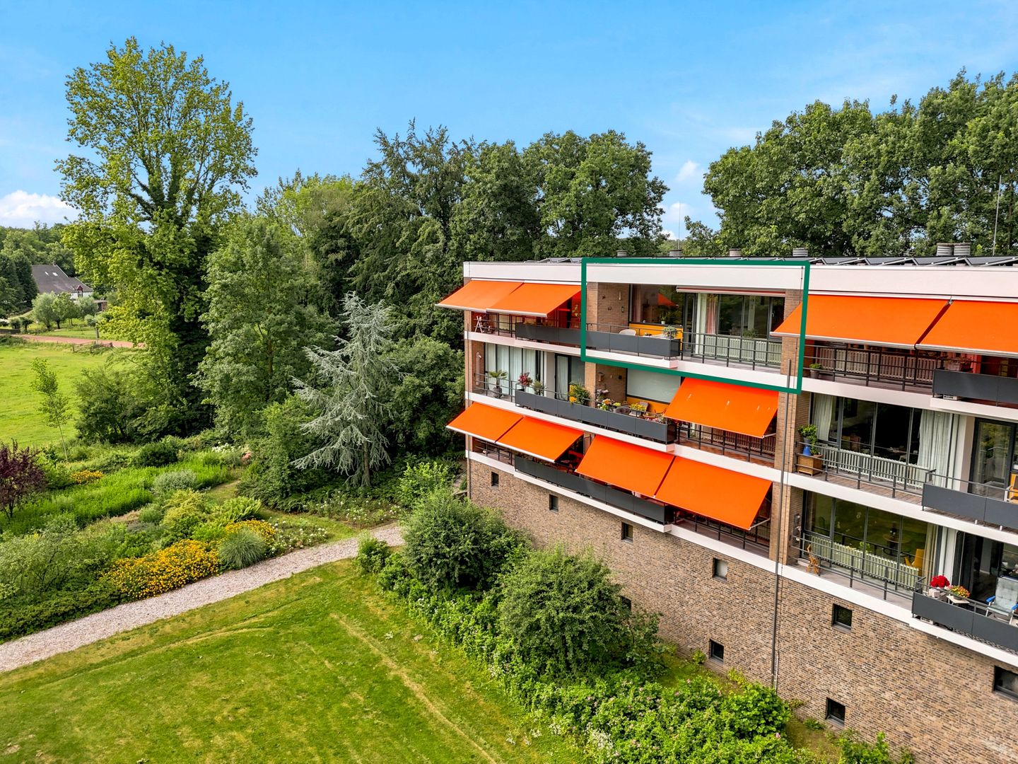 Photo 1 of Utrechtseweg 62-67
