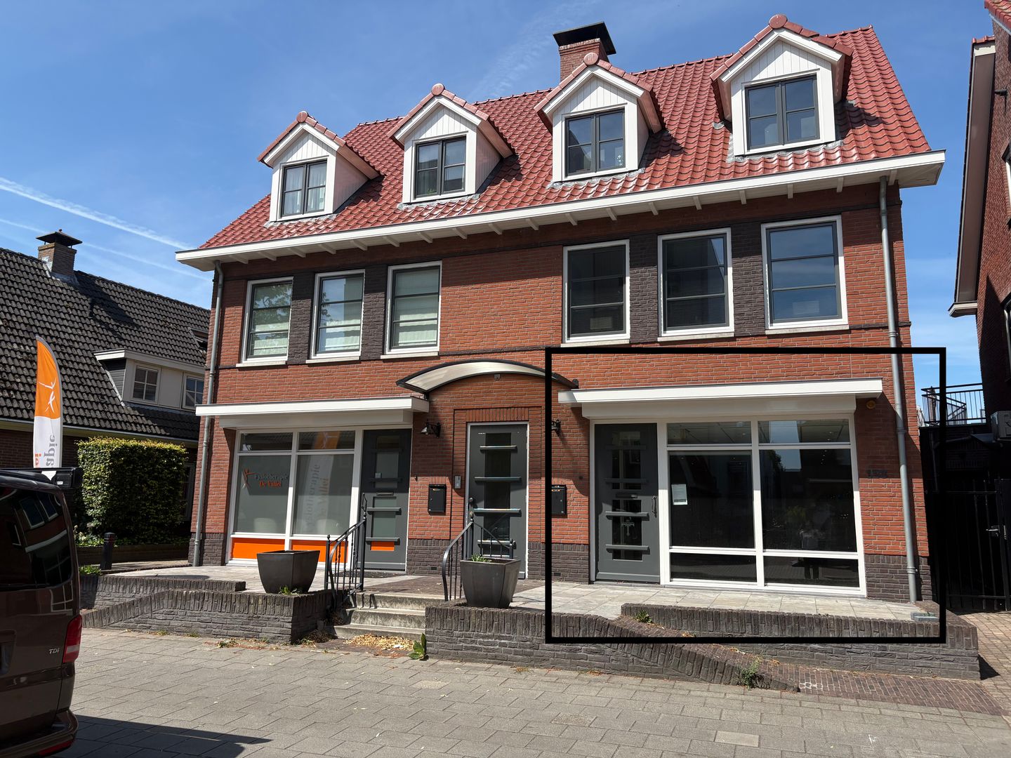 View photo 2 of Hoofdweg 119-123