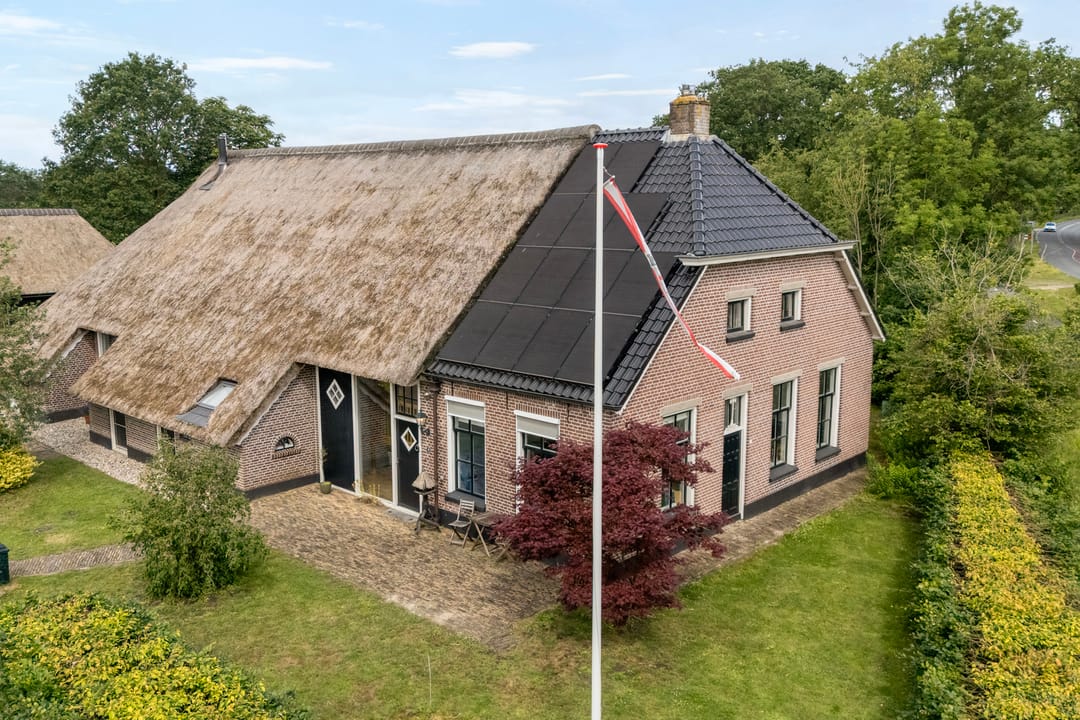 Foto 1 van van Helomaweg 17