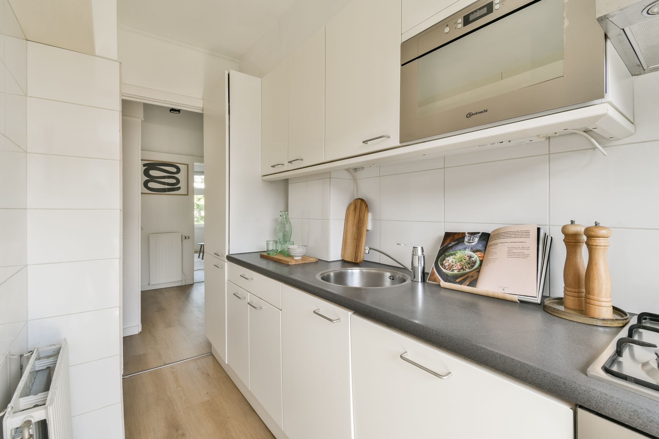 Photo 9 of Elegaststraat 20-2