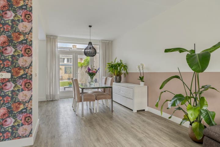 Hoekwoning te koop: Meent 157, Breda