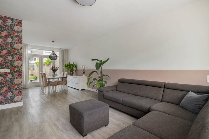 Hoekwoning te koop: Meent 157, Breda