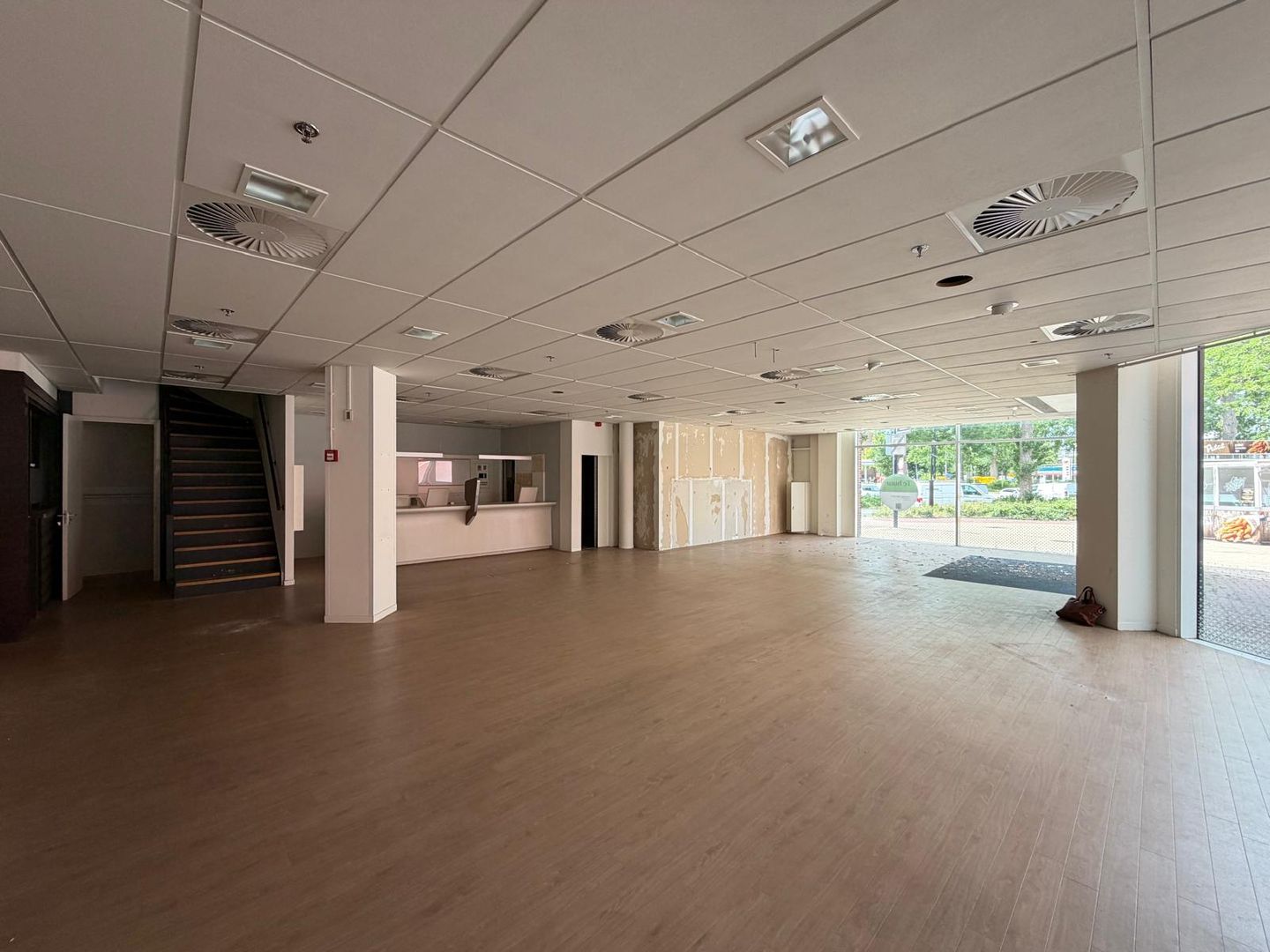View photo 4 of Pr Willem Alexander Prom 111