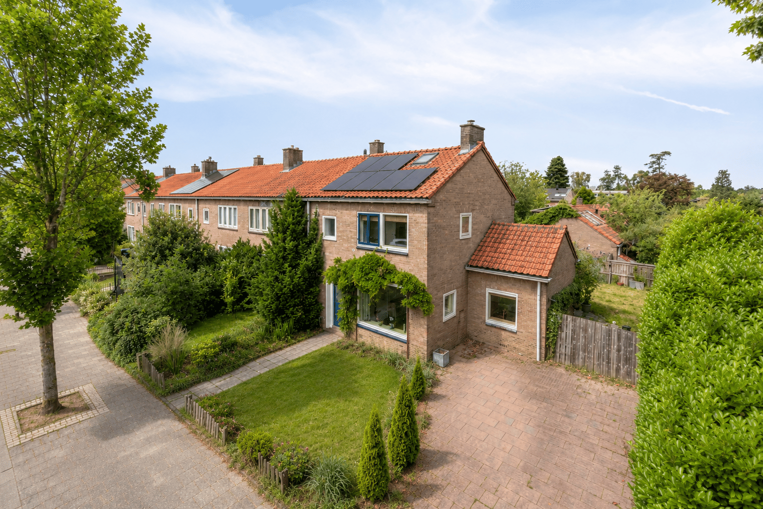 Treubstraat 8 